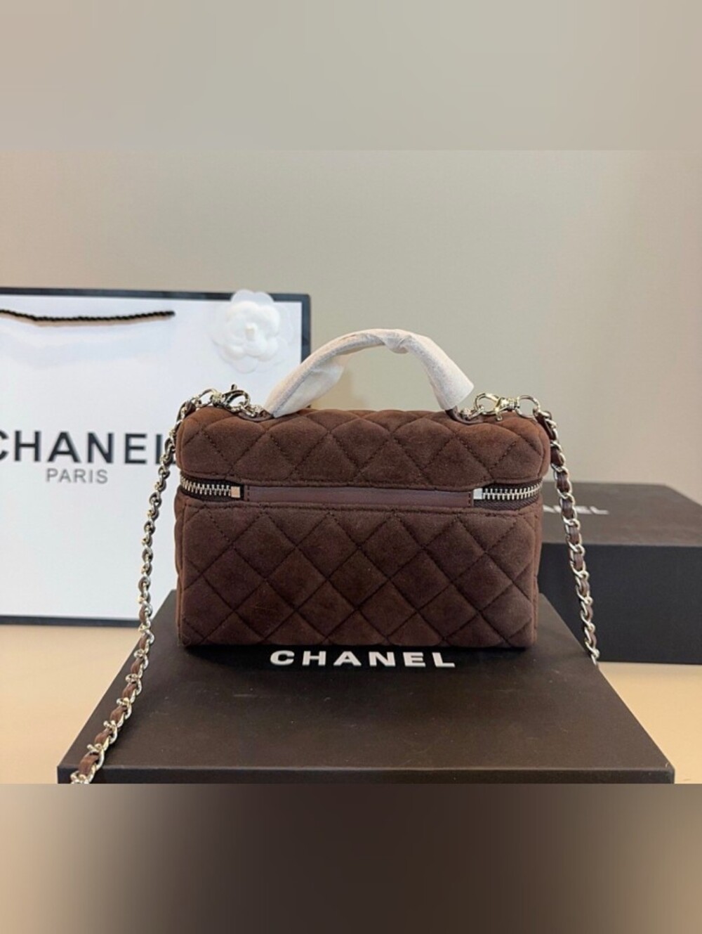Chanel VIP Bag - Picture 4 of 7